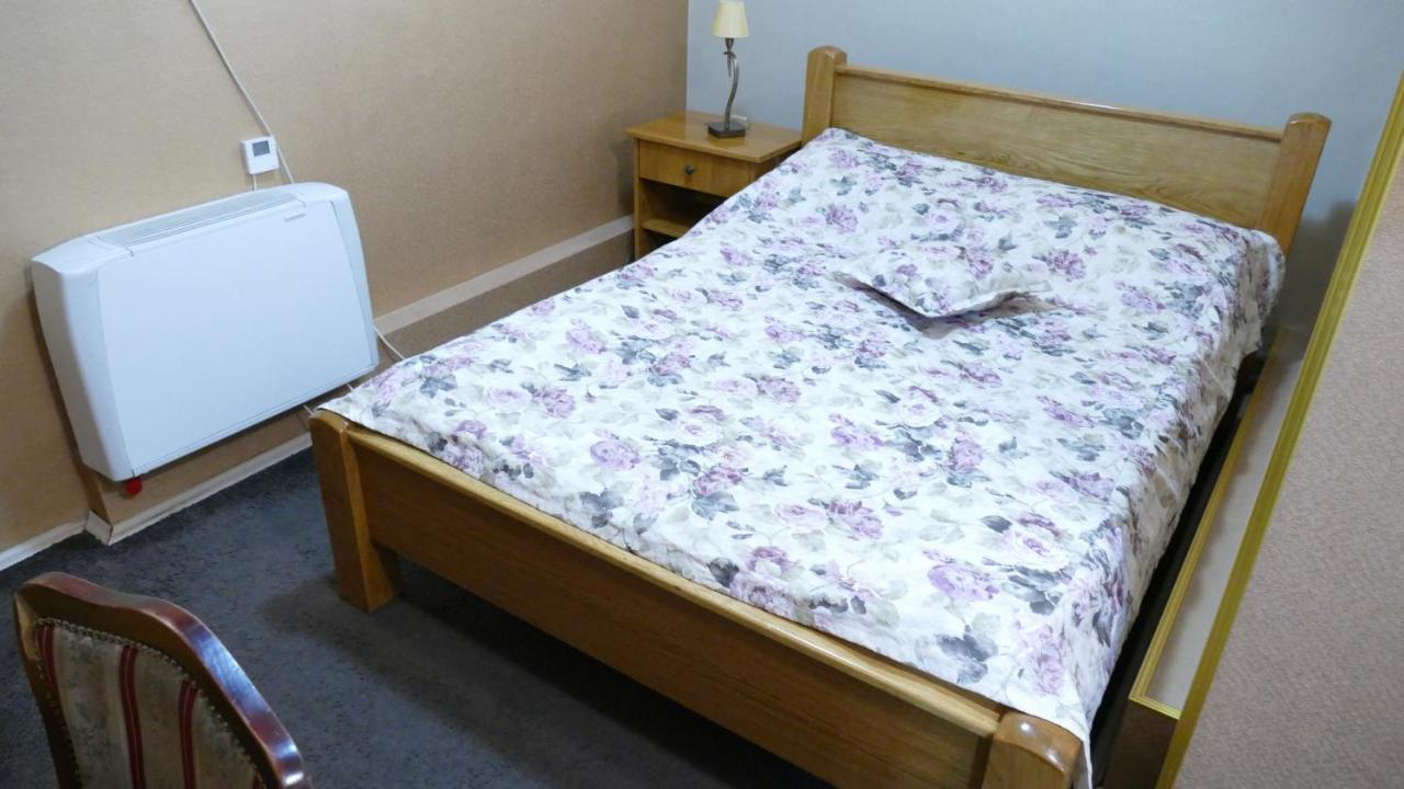 B&B Vila Bela Ruza Σρέμσκα Μιτρόβιτσα Εξωτερικό φωτογραφία